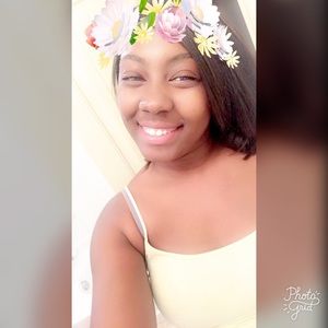 Meet your Posher, Kayla